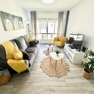 Mango Sorbet Super Central, 3 Desks, High Speed Internet, 3 Bedrooms And 2 Bathrooms Corralejo